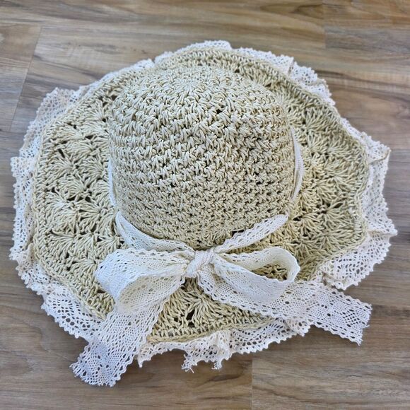 🔸️⏭️NWT Cream Wide Brim Ruffled Lace Straw Hat - Picture 8 of 13